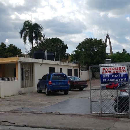 Hotel & Restaurante Flamboyan Salvaleón de Higüey Esterno foto