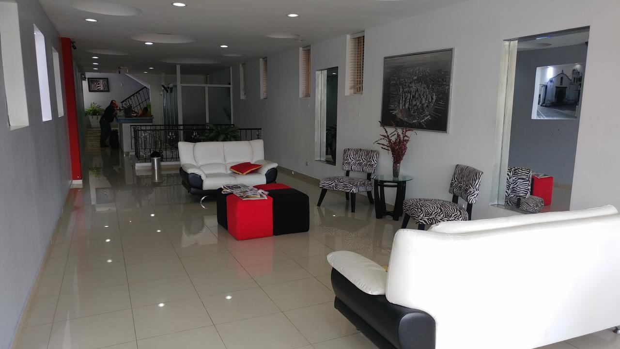 Hotel & Restaurante Flamboyan Salvaleón de Higüey Esterno foto