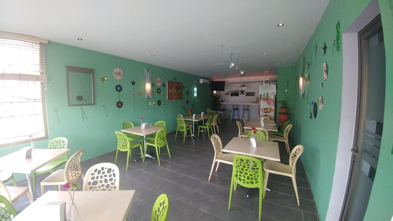 Hotel & Restaurante Flamboyan Salvaleón de Higüey Esterno foto