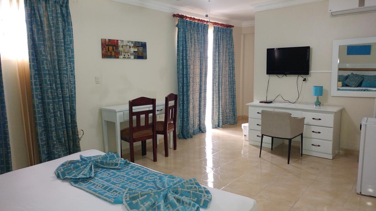 Hotel & Restaurante Flamboyan Salvaleón de Higüey Esterno foto